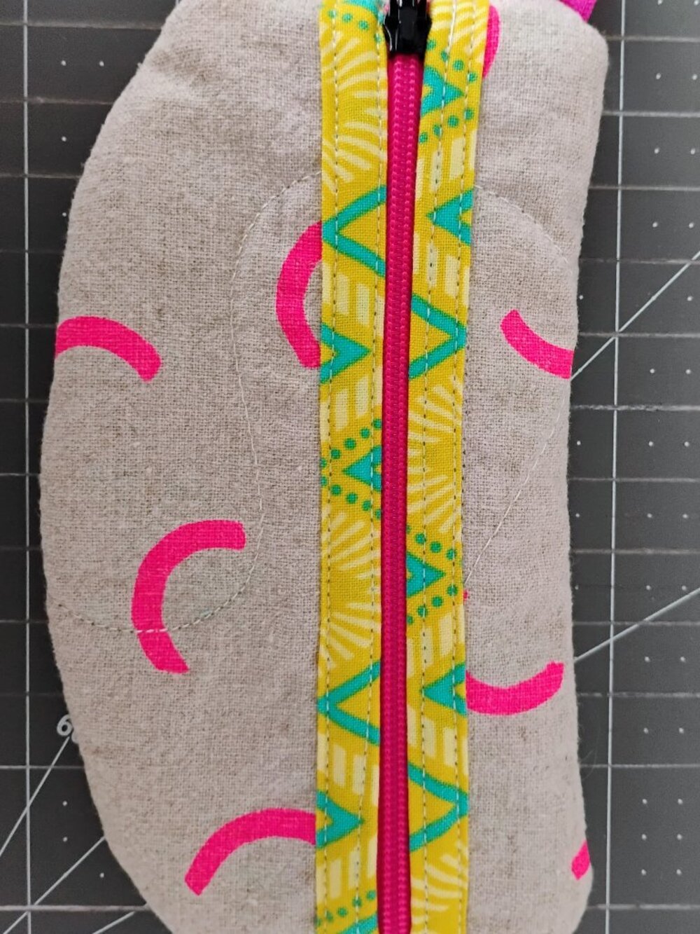 Small LInen zippered pouch